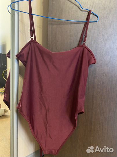 Купальник слитный новый