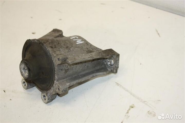 Опора двигателя правая Honda CR-V 3