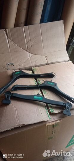 Вешалки для одежды