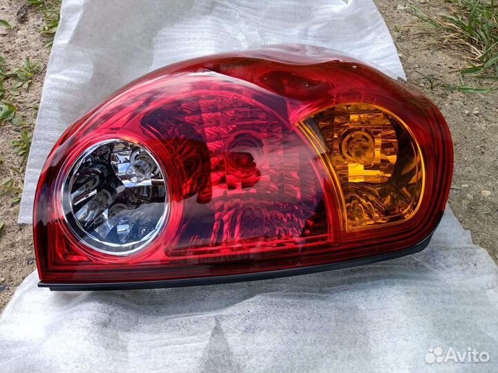 Задний правый фонарь для мицубиси Л200