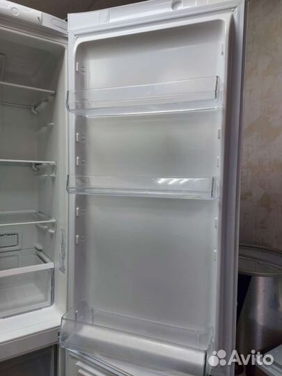 Холодильник Stinol no frost 200х60х60