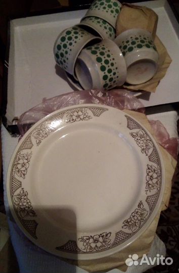 Чашки, тарелки