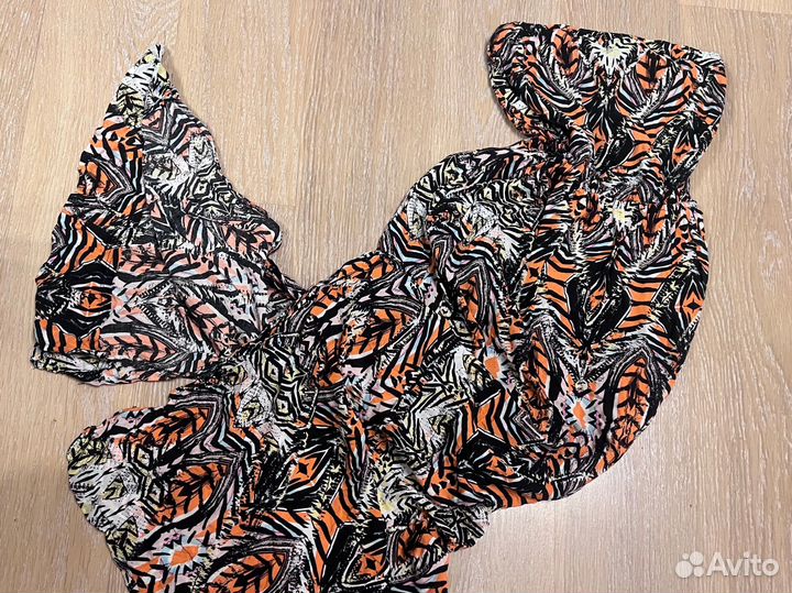 Платье stradivarius