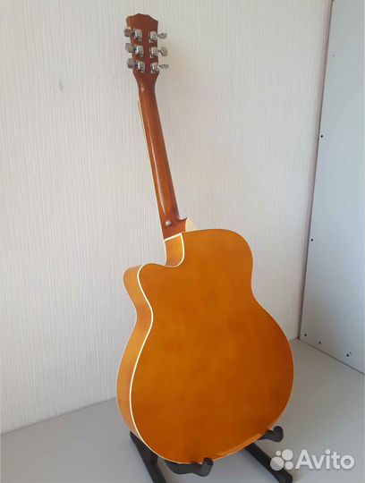 Гитара акустическая Elitaro