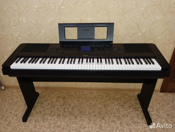 Цифровое фортепиано Yamaha DGX660