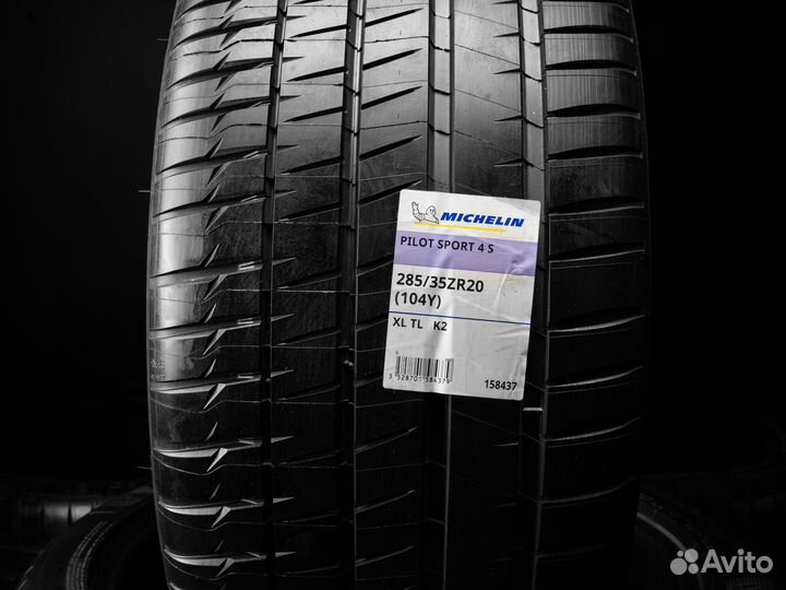 Michelin Pilot Sport 4 S 245/35 R20 и 285/35 R20 90Y