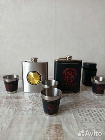 Фляжка И 4 стопки