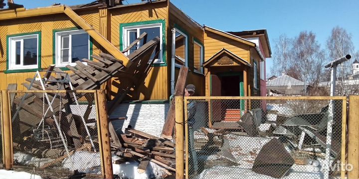 Вывоз мусора, аренда контейнера лодка, снос дома