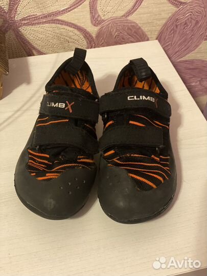 Скальные туфли 32