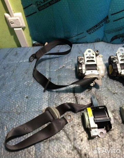 Комплект ремней безопасности Toyota Land Cruiser