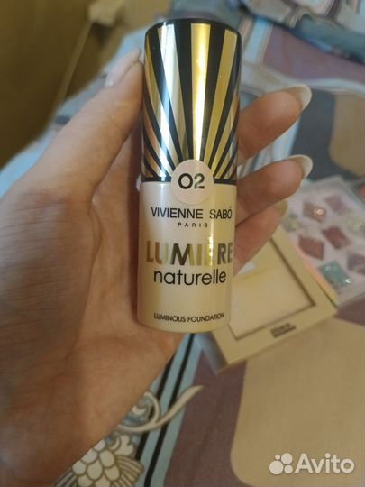 Maybelline, Vivienne sabo