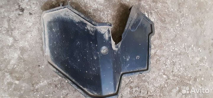 Крышка механизма Ford Focus 1