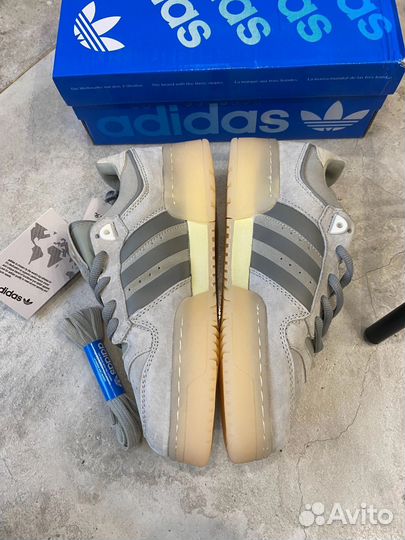 Кроссовки женские adidas