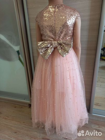 Платье на выход