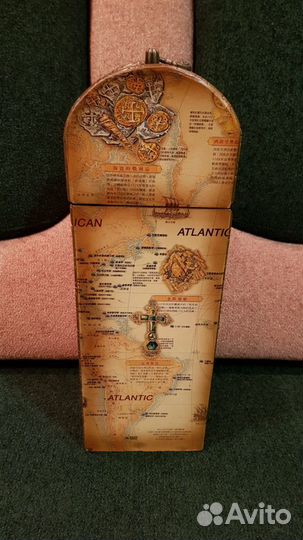 Коробка ручной работы из дерева для бутылки