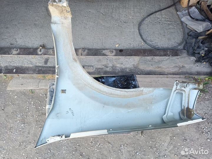 Крыло переднее правое Renault Logan 1