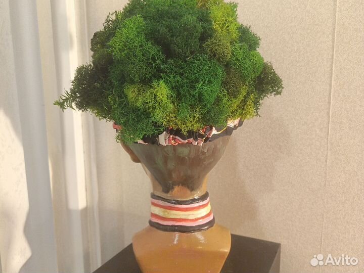 Статуэтка со мхом стабилизированным. 