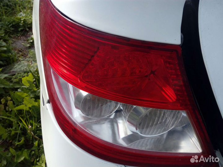 Стоп сигнал бад ф3 левый