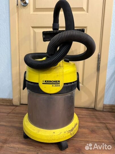 Моющий пылесос Karcher