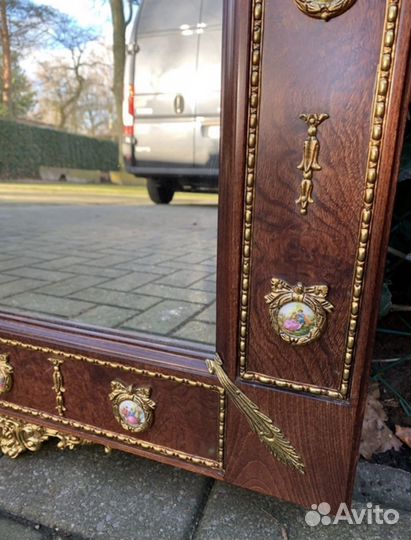 Антик. Винтаж. Зеркало настенное в стиле