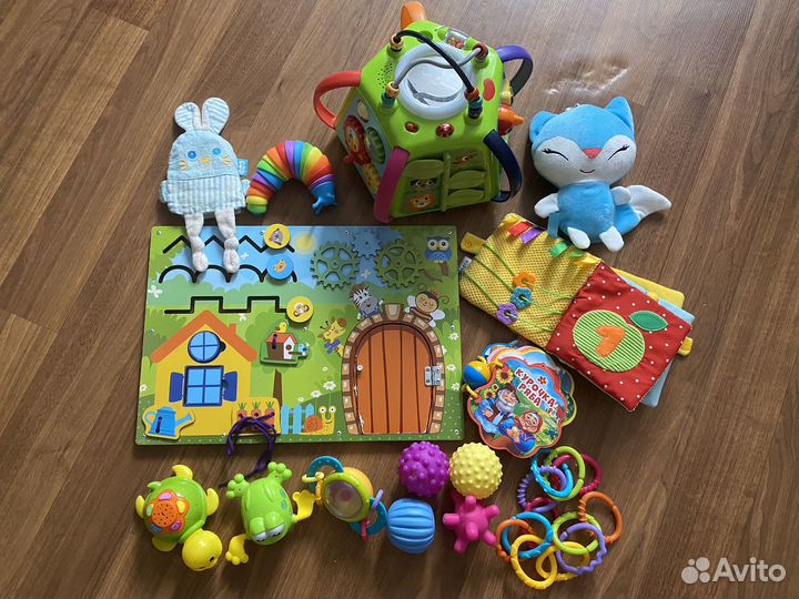 Развивающие игрушки пакетом
