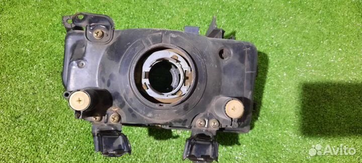 Фара галогеновая передняя правая Honda Civic E-AG