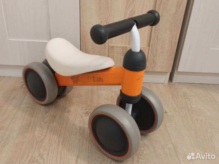 Беговел детский трёхколёсный