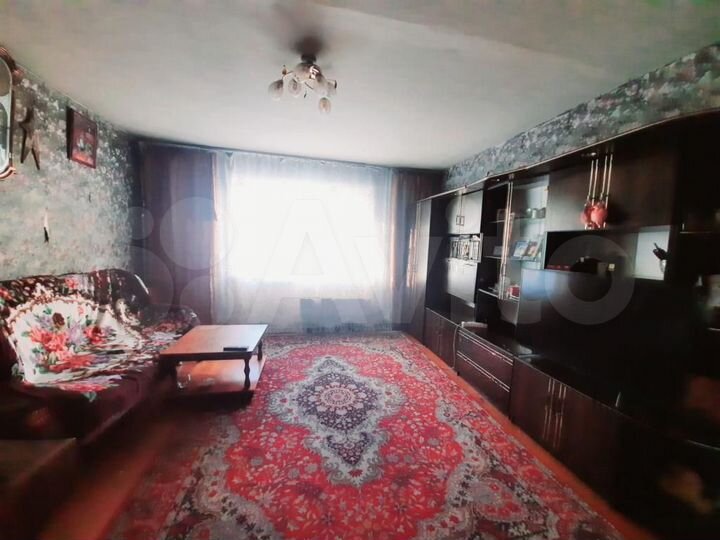 4-к. квартира, 86 м², 1/9 эт.