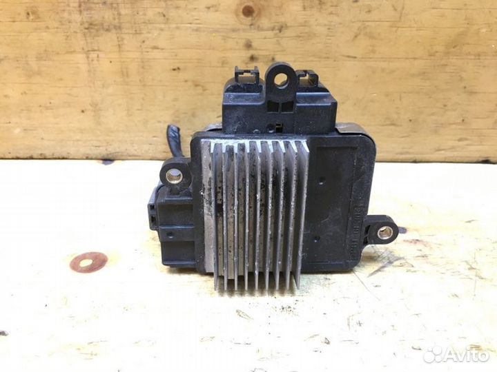 Блок управления вентилятором Mazda Mpv LY3P L3VE