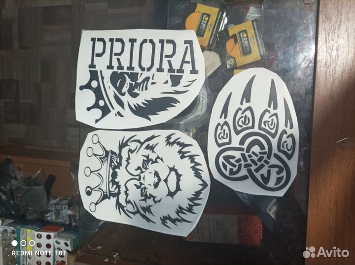 Наклейки на авто