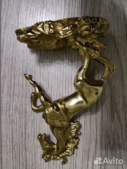 Бронзовая статуэтка