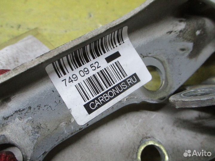 Петля капота Toyota Chaser GX100