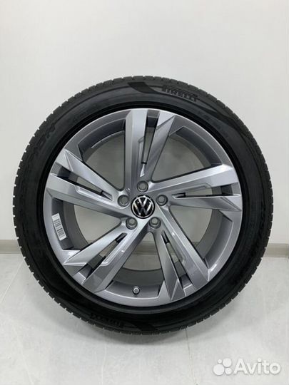Новые Volkswagen Tiguan R-line, Pirelli 255/45 R19