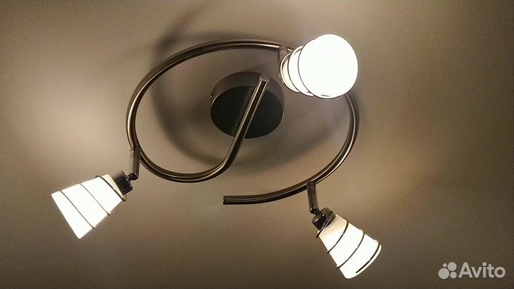 Светильник потолочный