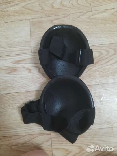 Наколенники