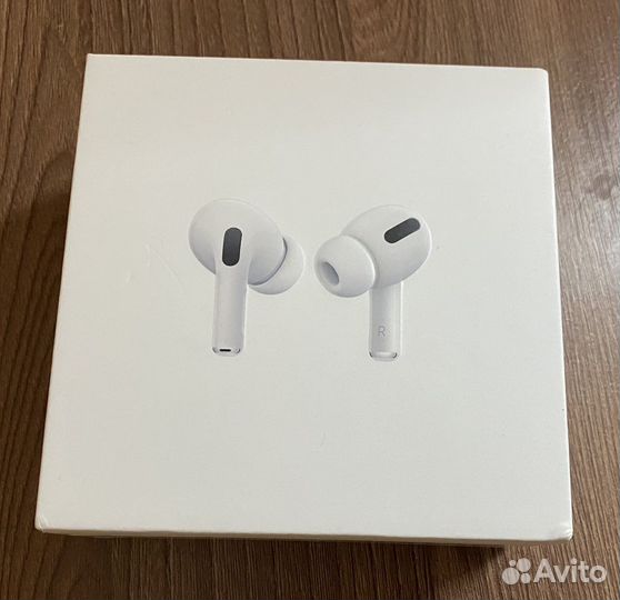 Беспроводные наушники airpods