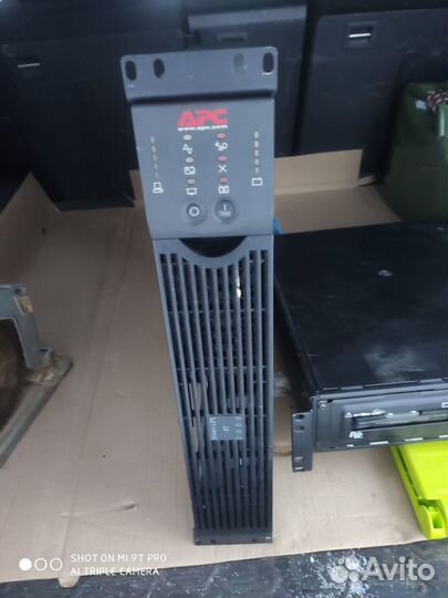 APC Smart-UPS RT 2000 и Батарея APC surt48xlbp