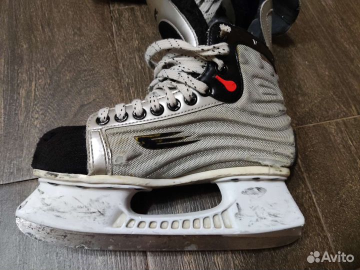 Коньки хоккейные bauer