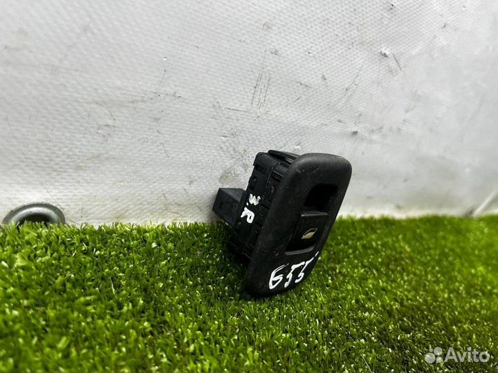 Кнопка стеклоподъемника заднего правого Peugeot96623726