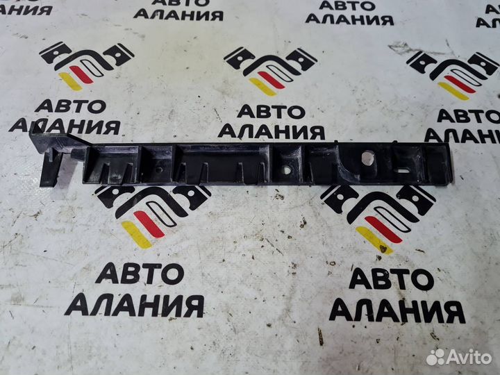 Крепление крыла переднее левое Bmw E87 N52B30AF