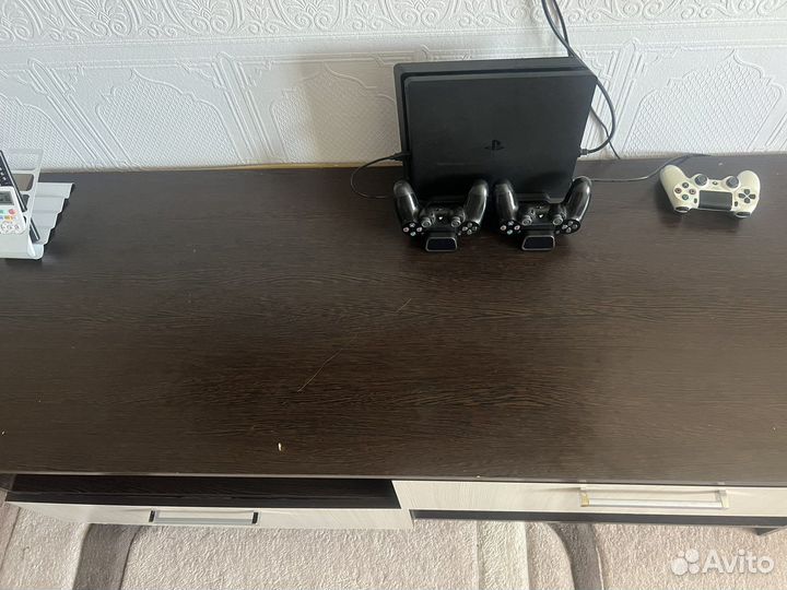 Тумба под телевизор