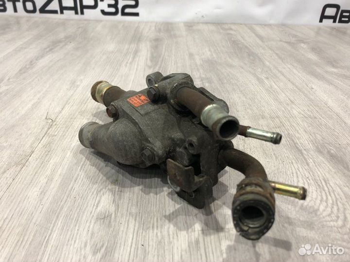 Корпус термостата Nissan Almera B10 QG16 2006 2007