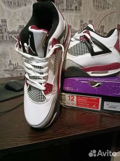 Кроссовки Nike air jordan 4