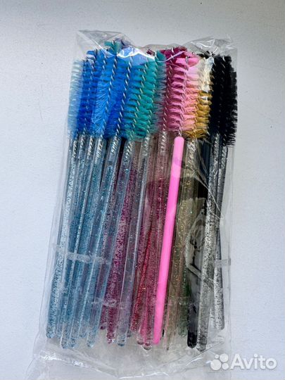 Щеточки для бровей и ресниц