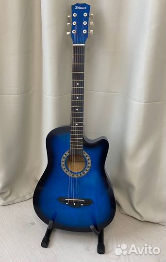 Гитара новая