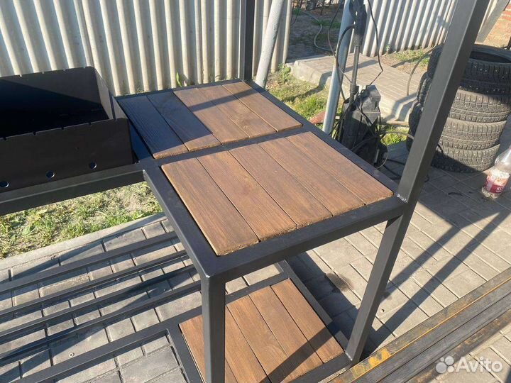 Мангал с крышей