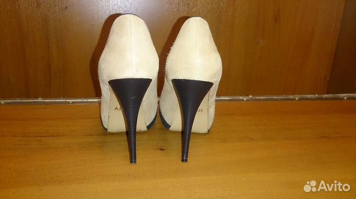 Замшевые туфли