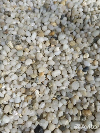 Камушки для аквариума и поделок, грунт для цветов