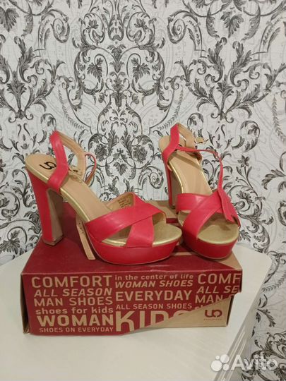 Босоножки р 39