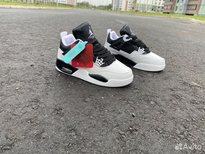 Кроссовки Nike air Jordan 4